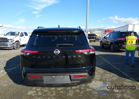 2025 Nissan Pathfinder Rock Creek 4Wd/Sv 4Wd z USA, uszkodzony, nr VIN 5N1DR3BC2SC312365